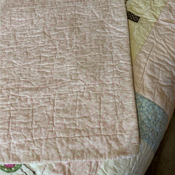 Pottery Barn Kids Quilt
Twin - Picture 3 of 6